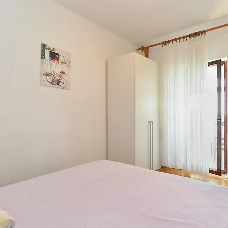 Gracijano 1724 Appartement Ližnjan