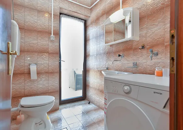 Gracijano 1724 Apartman Liznjan